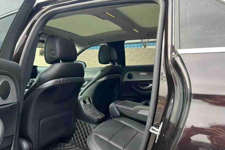 Used Mercedes-Benz E-Class 2022 Revised Version E 300 L Sporty and Stylish Edition Interior 2