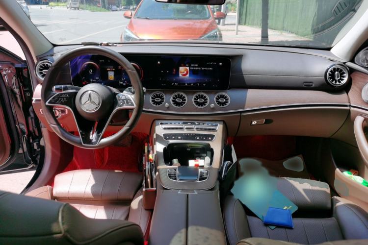 Used Mercedes-Benz E-Class 2022 Second Facelift E 300 L Luxury Edition Interior 2