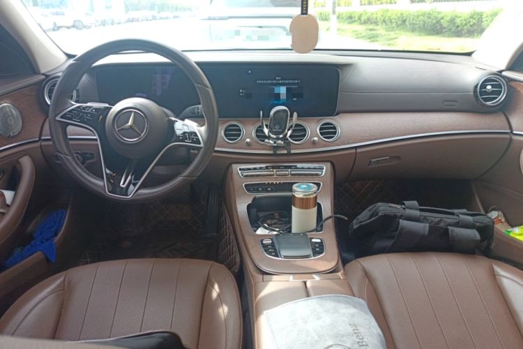 Used Mercedes-Benz E-Class 2022 Revised Version E 300 L Luxury Edition Interior 2