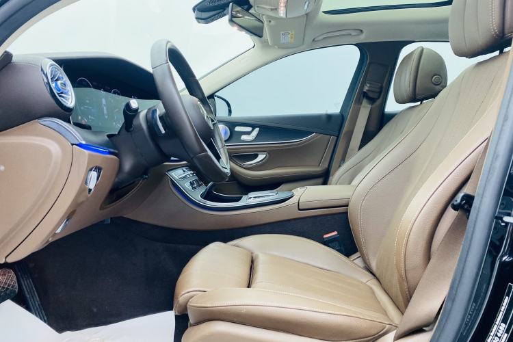 Used Mercedes-Benz E-Class 2022 Updated E 300 L Luxury Edition Interior 2