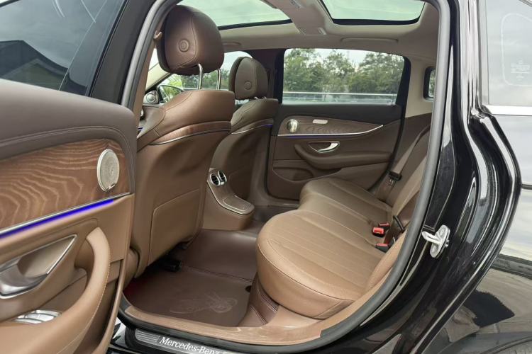 Used Mercedes-Benz E-Class 2022 Updated E 300 L Stylish Edition Interior 2