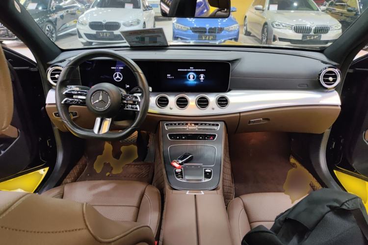 Used Mercedes-Benz E-Class 2022 Revised Version E 300 L Sporty and Stylish Edition Interior 2