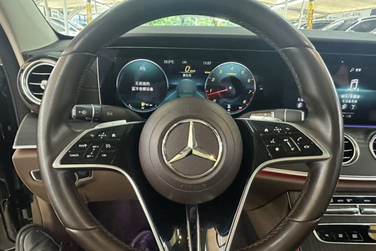 Used Mercedes-Benz E-Class 2022 Revised Version E 300 L Luxury Edition Interior 2