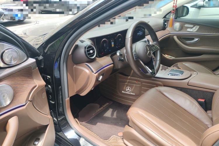 Used Mercedes-Benz E-Class 2022 E 300 L Luxury Model Interior 3