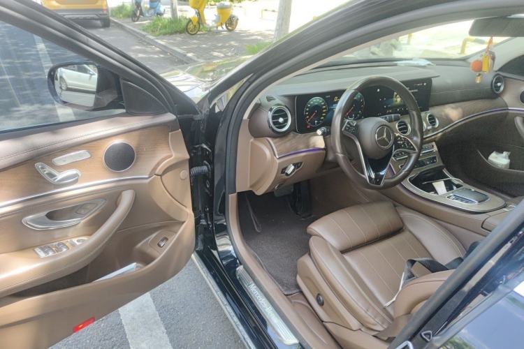 Used Mercedes-Benz E-Class 2022 Updated E 300 L Stylish Edition Interior 3
