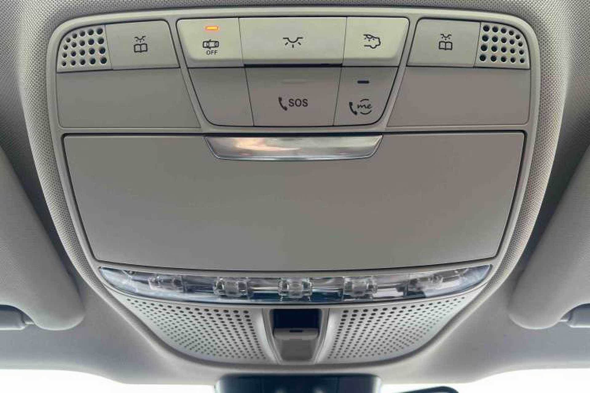 Used Mercedes-Benz E-Class 2022 E 300 L Stylish Model Interior 3