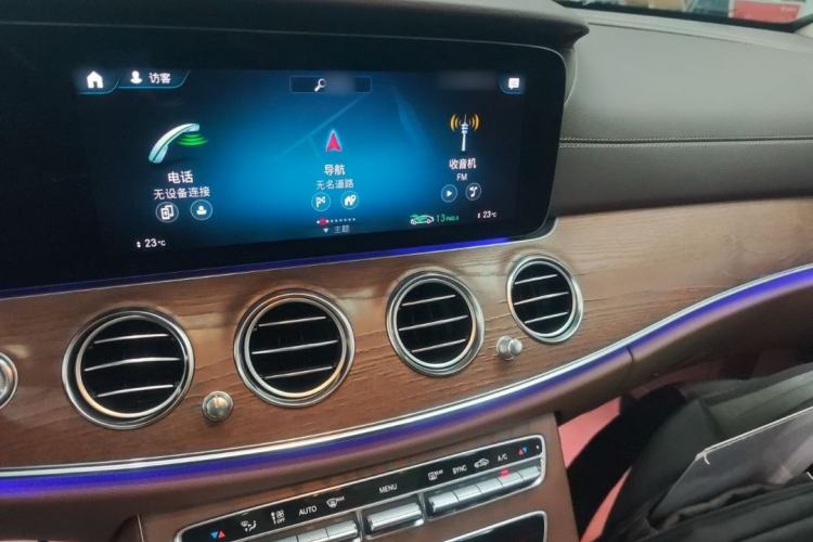 Used Mercedes-Benz E-Class 2022 E 300 L Stylish Model Interior 3