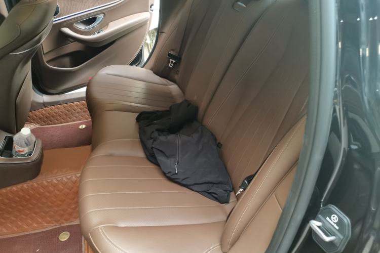 Used Mercedes-Benz E-Class 2022 Revised Version E 300 L Fashion Edition Interior 4
