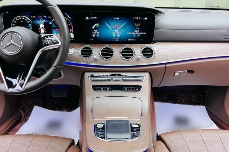 Used Mercedes-Benz E-Class 2022 Updated E 300 L Luxury Edition Interior 4