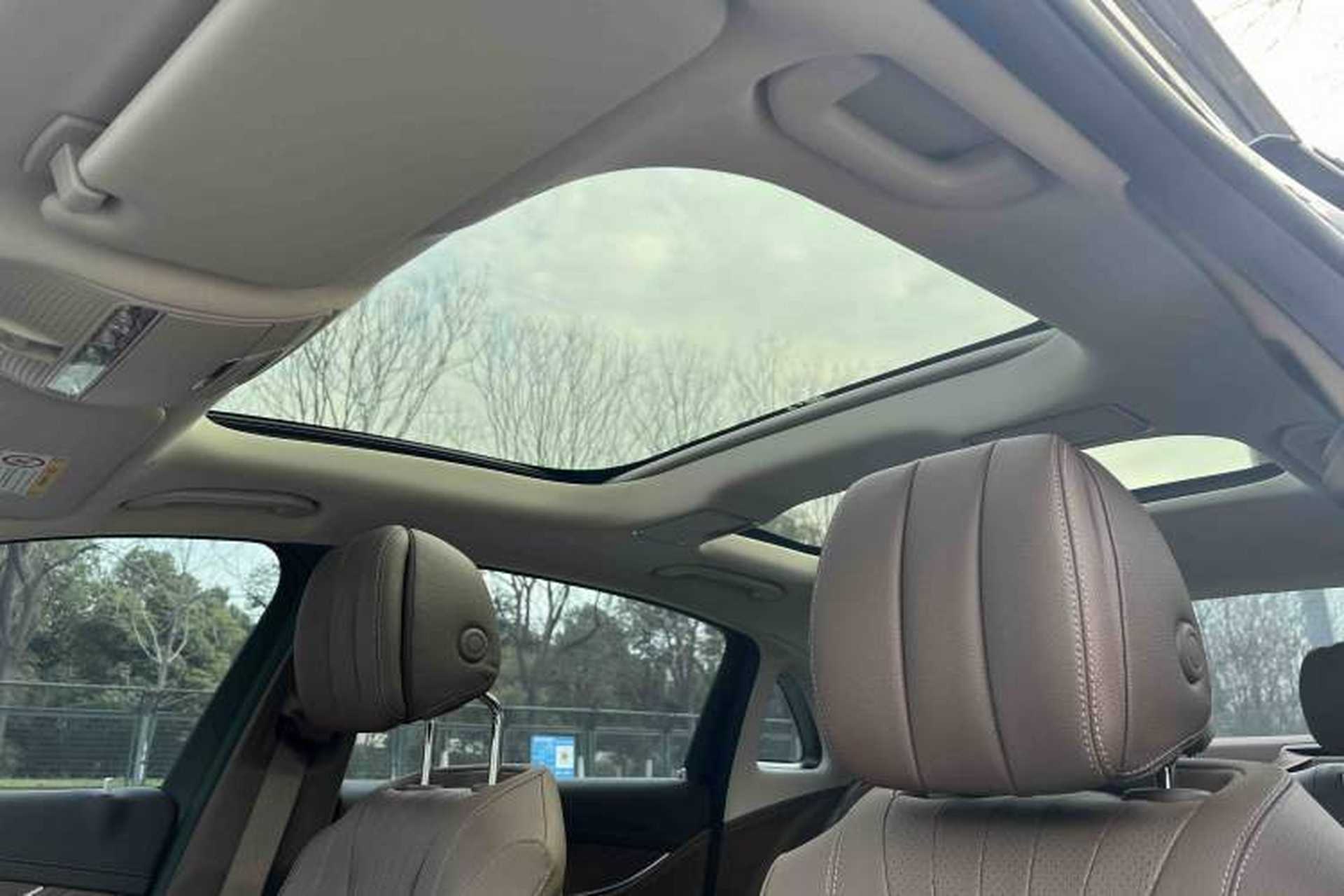 Used Mercedes-Benz E-Class 2022 E 300 L Stylish Model Interior 4