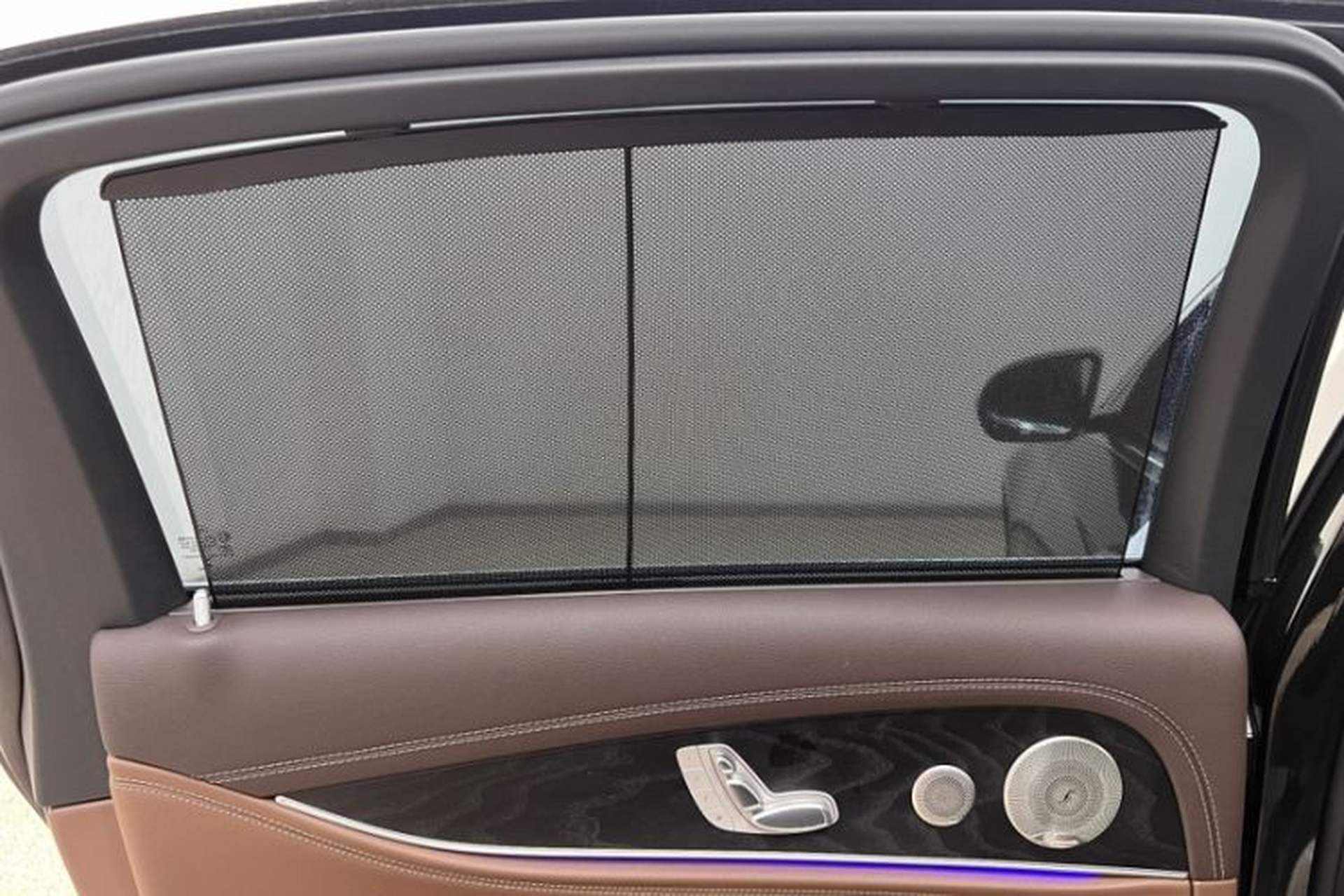 Used Mercedes-Benz E-Class 2022 Second Facelift E 300 L Luxury Edition Interior 5