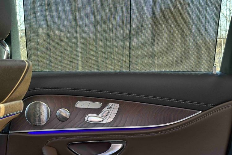 Used Mercedes-Benz E-Class 2022 E 300 L Luxury Model Interior 5