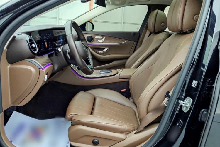 Used Mercedes-Benz E-Class 2022 Updated E 300 L Stylish Edition Interior 5