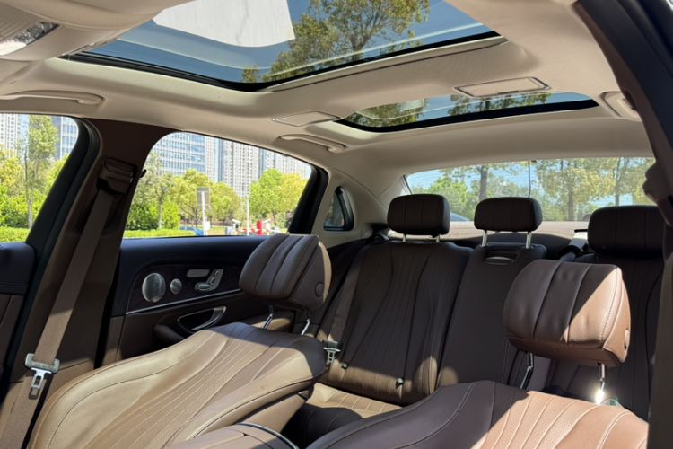 Used Mercedes-Benz E-Class 2022 Revised Version E 300 L Luxury Edition Interior 6