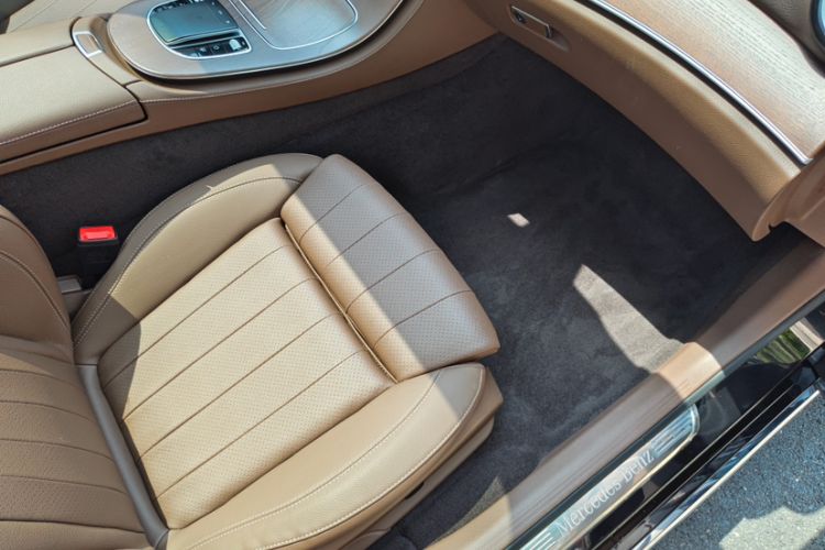 Used Mercedes-Benz E-Class 2022 Second Facelift E 300 L Luxury Edition Interior 7