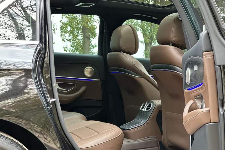 Used Mercedes-Benz E-Class 2022 Restyled E 260 L Sport Edition Interior 8