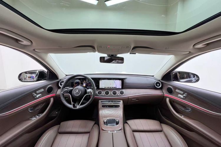 Used Mercedes-Benz E-Class 2022 Updated E 300 L Stylish Edition Interior 8