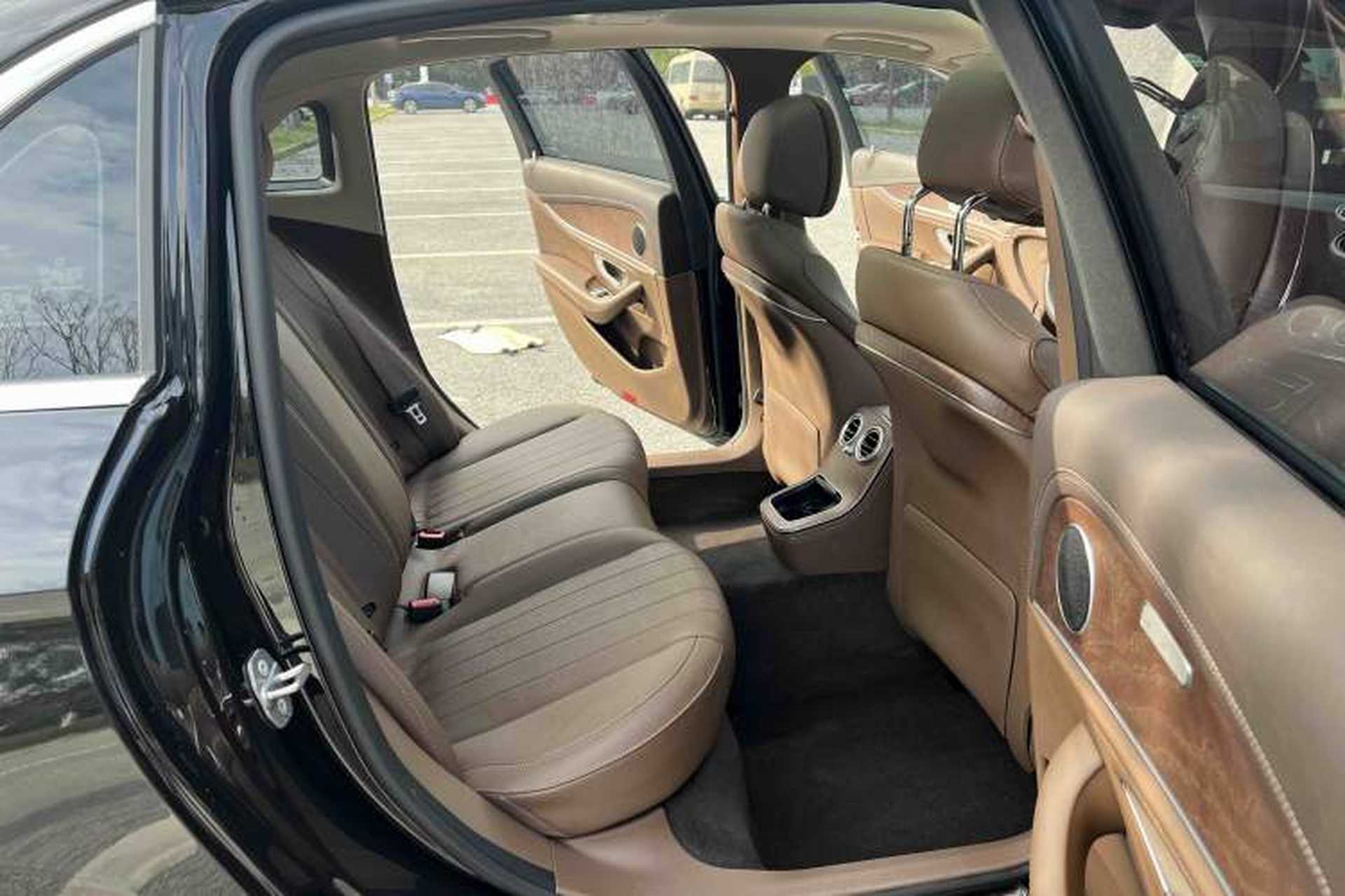 Used Mercedes-Benz E-Class 2022 E 300 L Stylish Model Interior 8