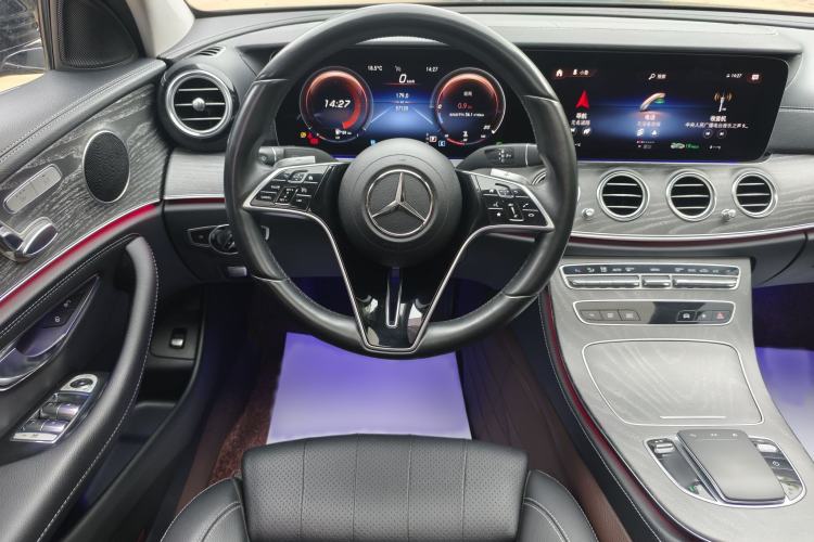 Used Mercedes-Benz E-Class 2022 Second Facelift E 300 L Fashion Edition Interior 9