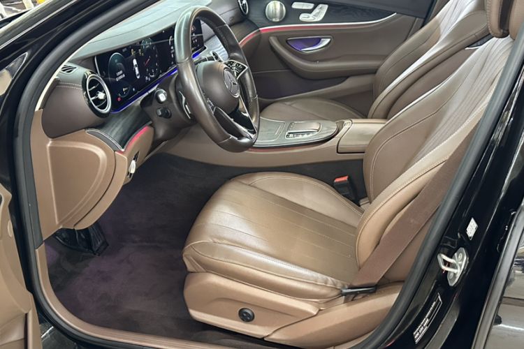 Used Mercedes-Benz E-Class 2022 Revised Version E 300 L Luxury Edition Interior 9