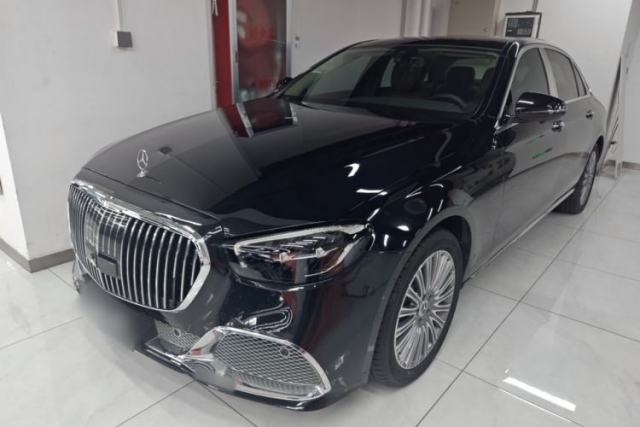 Used Mercedes-Benz E-Class 2022 E 300 L Stylish Model