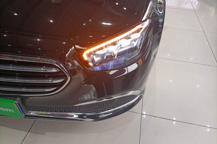 Used Mercedes-Benz E-Class 2022 Second Facelift E 300 L Luxury Edition Left Front Headlight