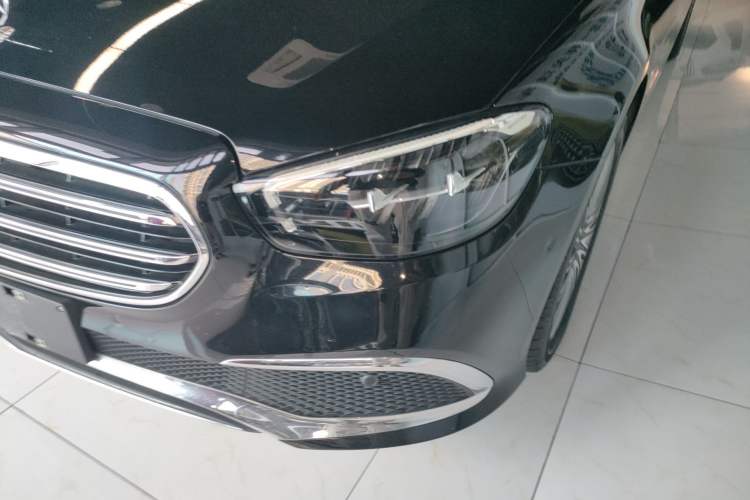 Used Mercedes-Benz E-Class 2022 E 300 L Stylish Model Left Front Headlight