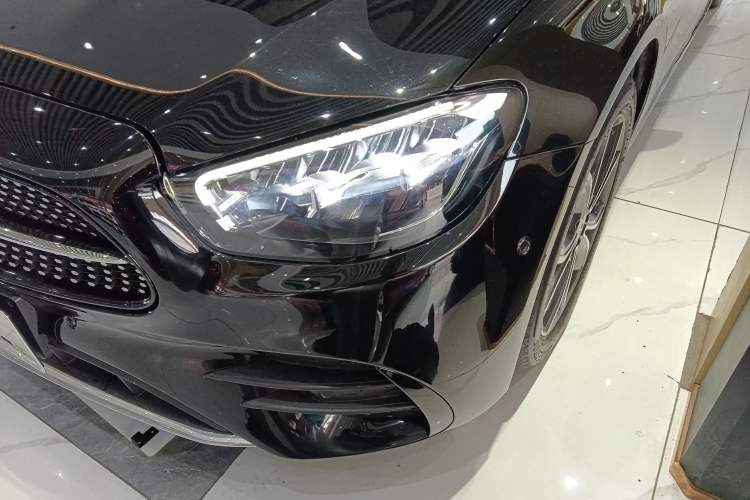 Used Mercedes-Benz E-Class 2022 E 300 L Sport Luxury Edition Left Front Headlight