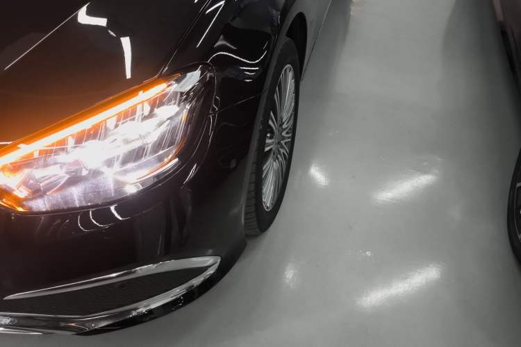 Used Mercedes-Benz E-Class 2022 Updated E 300 L Stylish Edition Left Front Headlight