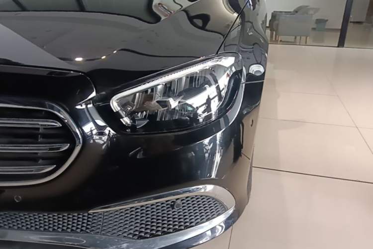 Used Mercedes-Benz E-Class 2022 Revised Version E 300 L Luxury Edition Left Front Headlight