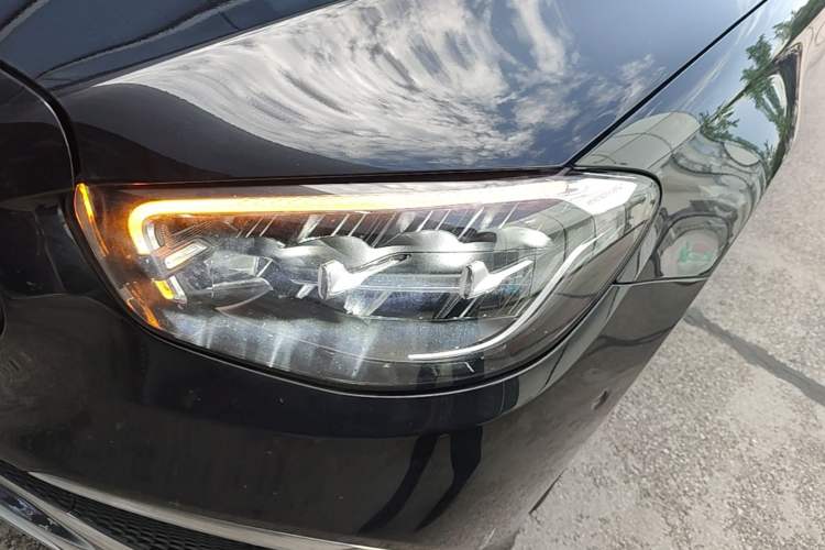Used Mercedes-Benz E-Class 2022 Updated E 300 L Stylish Edition Left Front Headlight