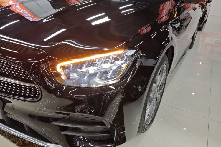 Used Mercedes-Benz E-Class 2022 E 300 L Sport Luxury Edition Left Front Headlight