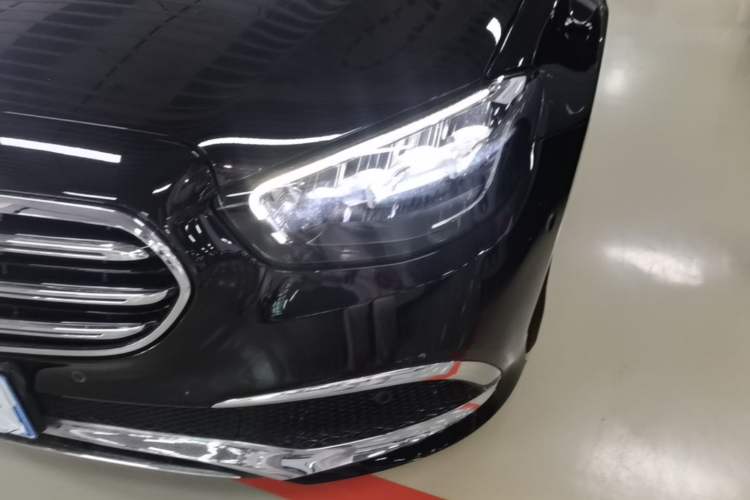Used Mercedes-Benz E-Class 2022 Updated E 300 L Luxury Edition Left Front Headlight