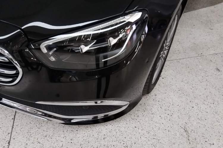 Used Mercedes-Benz E-Class 2022 Updated E 300 L Stylish Edition Left Front Headlight