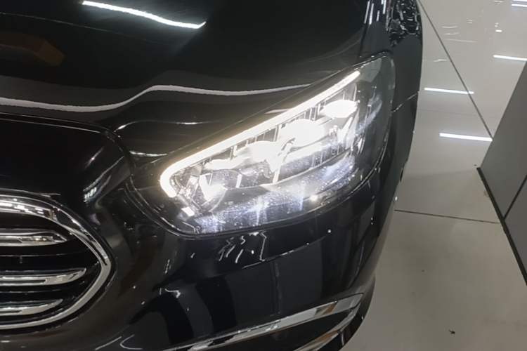 Used Mercedes-Benz E-Class 2022 E 300 L Luxury Model Left Front Headlight