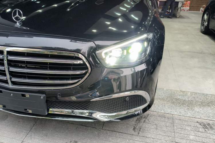 Used Mercedes-Benz E-Class 2022 E 260 Stylish Sports Edition Left Front Headlight