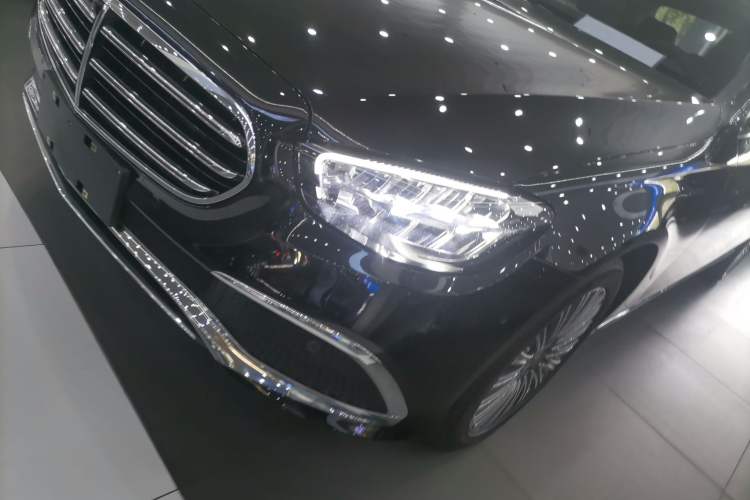 Used Mercedes-Benz E-Class 2022 Revised Version E 300 L Fashion Edition Left Front Headlight