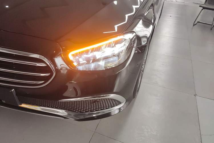 Used Mercedes-Benz E-Class 2022 Second Facelift E 300 L Luxury Edition Left Front Headlight