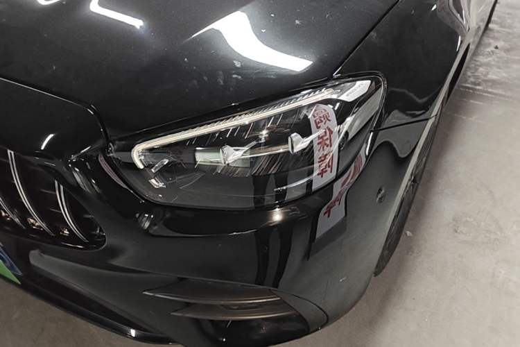 Used Mercedes-Benz E-Class 2022 Revised E 300 L Sporty and Stylish Edition Left Front Headlight