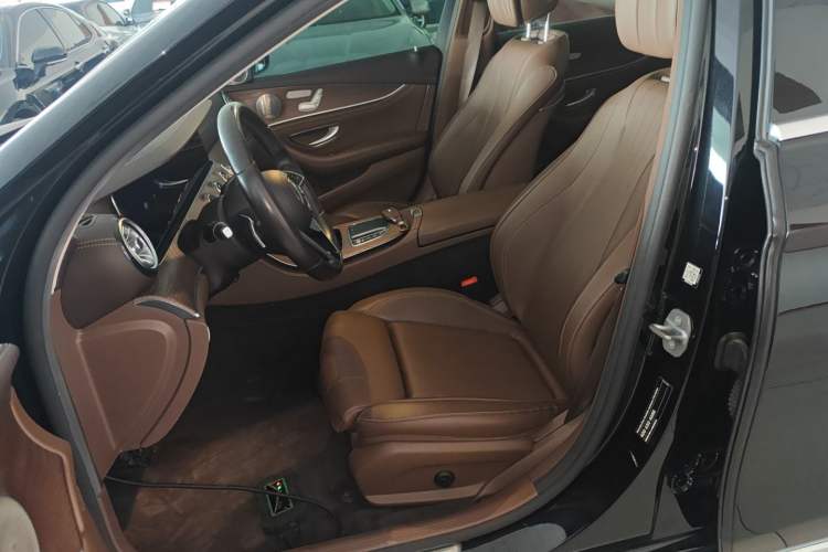 Used Mercedes-Benz E-Class 2022 Second Facelift E 300 L Fashion Edition Left Front Seat