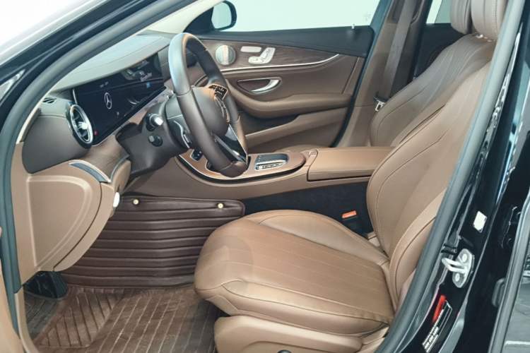 Used Mercedes-Benz E-Class 2022 Revised Version E 300 L Luxury Edition Left Front Seat