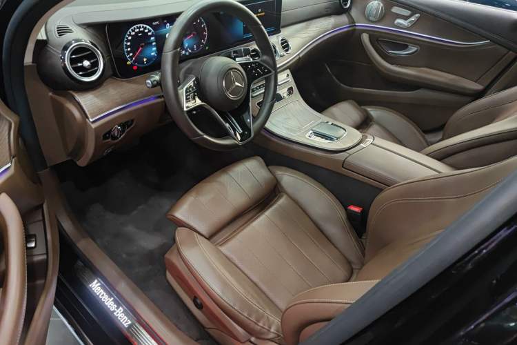 Used Mercedes-Benz E-Class 2022 Updated E 300 L Luxury Edition Left Front Seat