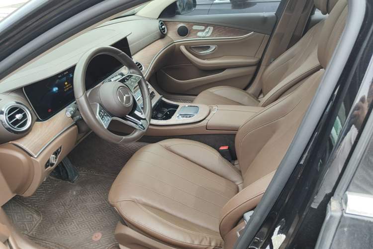 Used Mercedes-Benz E-Class 2022 Revised Version E 300 L Fashion Edition Left Front Seat