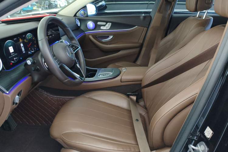 Used Mercedes-Benz E-Class 2022 Revised Version E 300 L Fashion Edition Left Front Seat