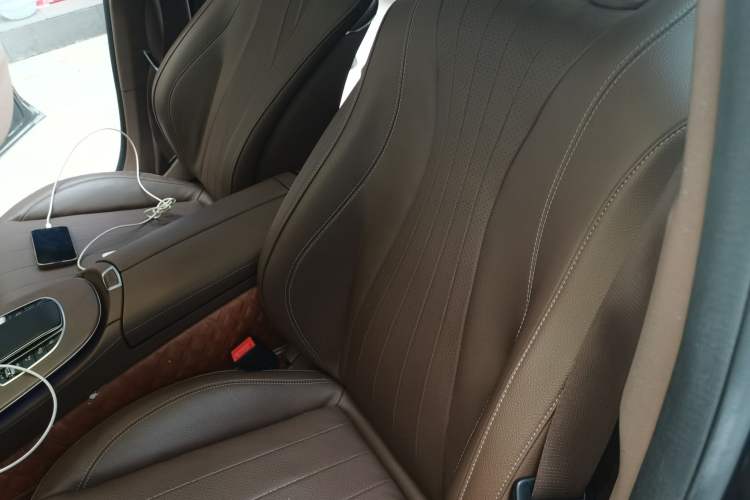 Used Mercedes-Benz E-Class 2022 Revised Version E 300 L Fashion Edition Left Front Seat