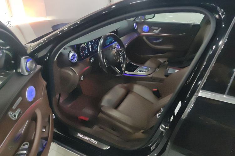 Used Mercedes-Benz E-Class 2022 Second Facelift E 300 L Fashion Edition Left Front Seat