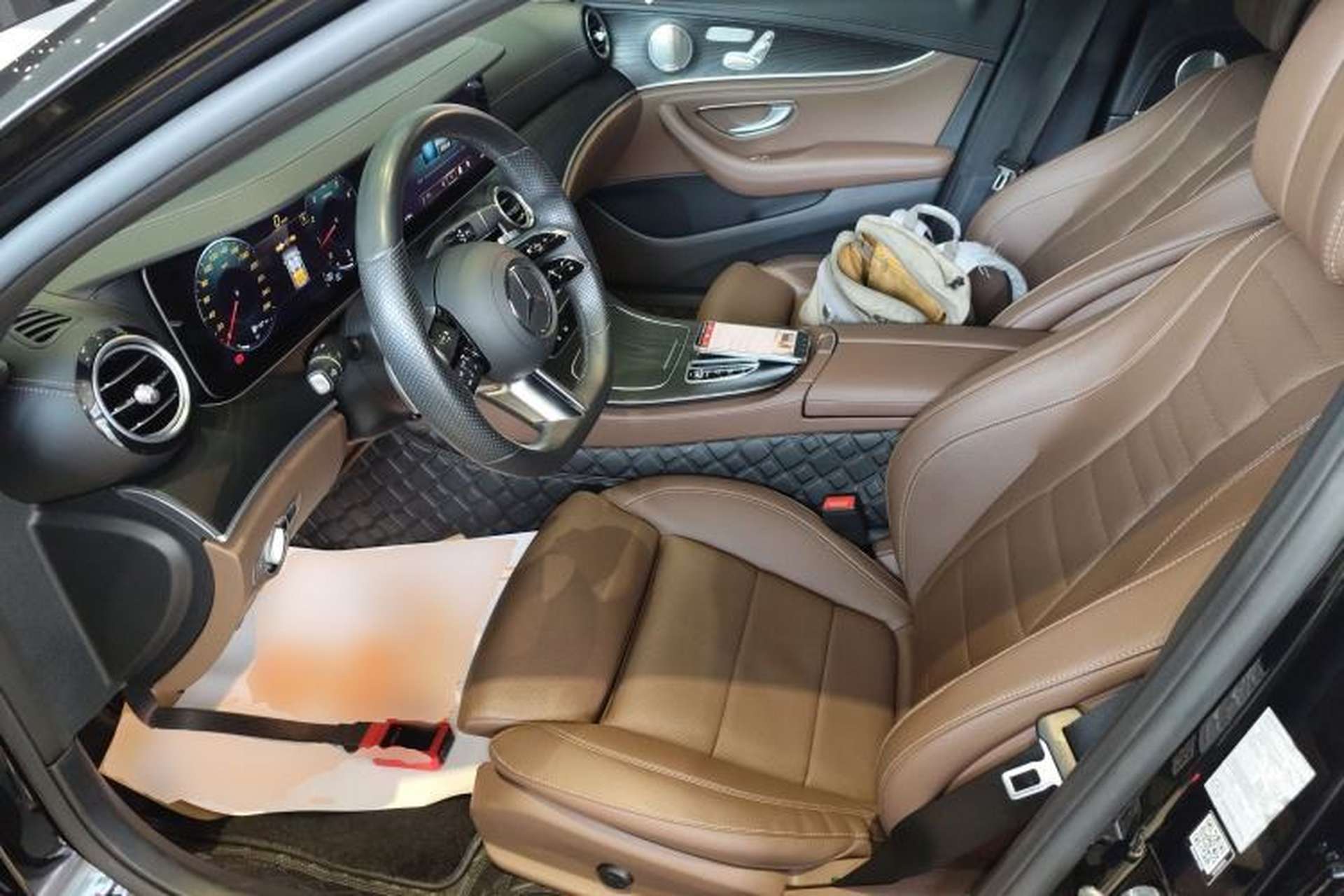 Used Mercedes-Benz E-Class 2022 Second Facelift E 300 L Sport Luxury Edition Left Front Seat