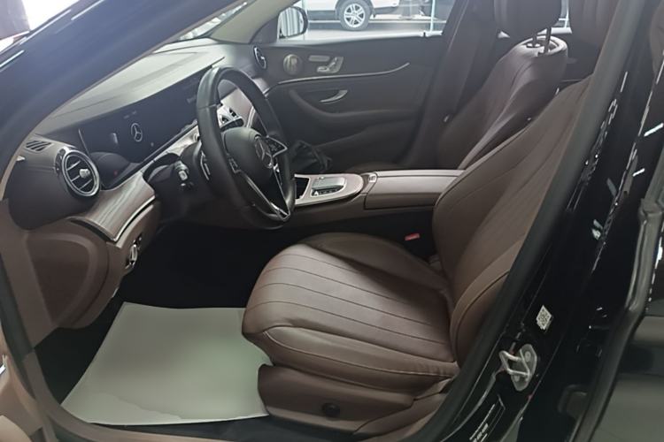 Used Mercedes-Benz E-Class 2022 Revised Version E 300 L Fashion Edition Left Front Seat