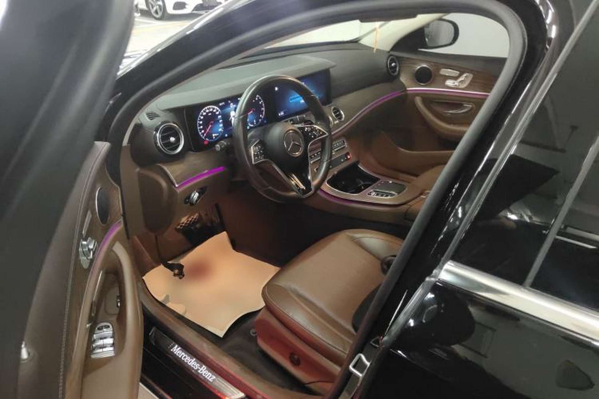 Used Mercedes-Benz E-Class 2022 Revised Version E 300 L Fashion Edition Left Front Seat