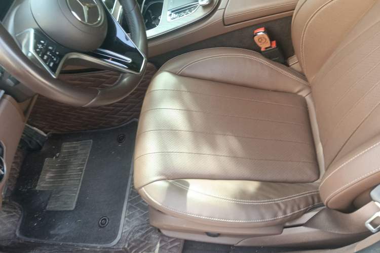 Used Mercedes-Benz E-Class 2022 Revised Version E 300 L Luxury Edition Left Front Seat